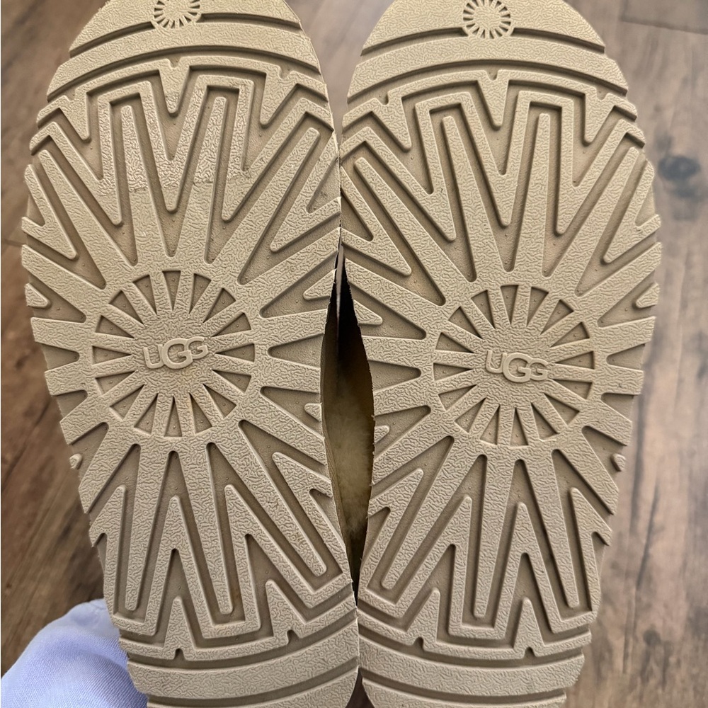 UGG Women's Disquette Slippers - Picture 5 of 5